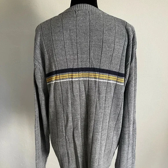 The Original Arizona Jean Companyy V-Neck sweater - Picture 3 of 6